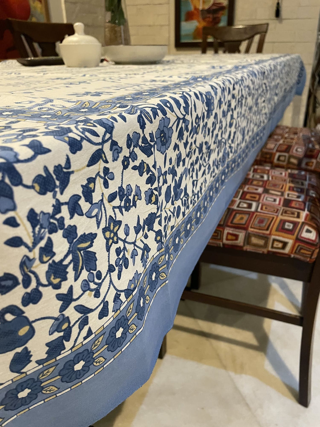 Parijat 6 Seater 100% Cotton Table Cover(60 x 90 inches)