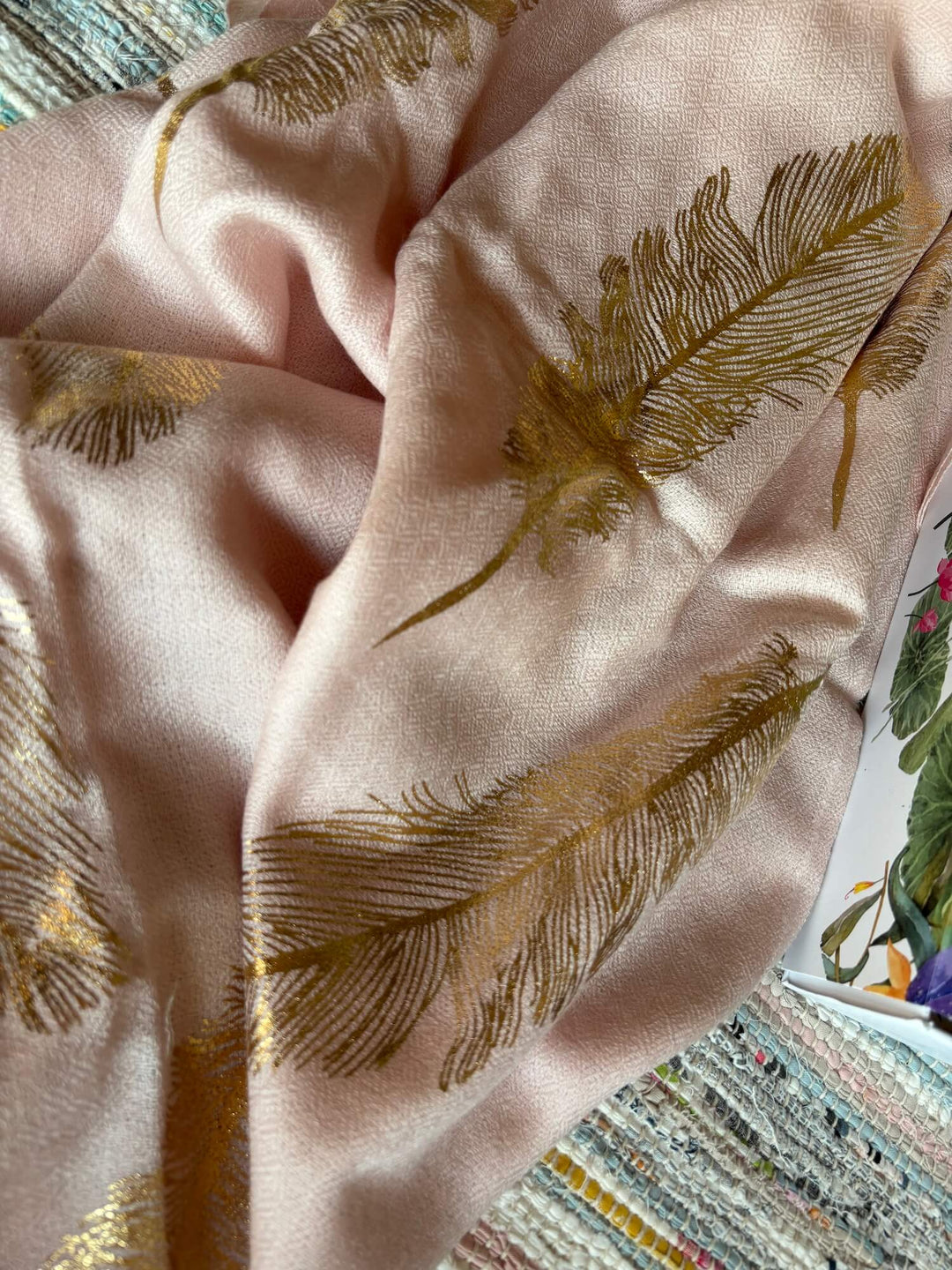 Foil Feather 100% Fine Wool Stole - Pink