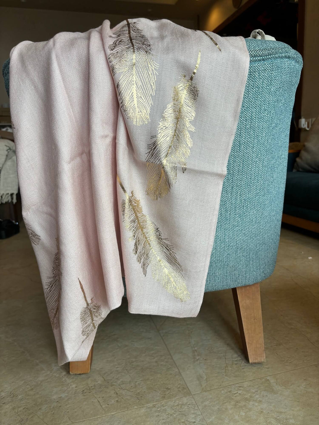 Foil Feather 100% Fine Wool Stole - Pink