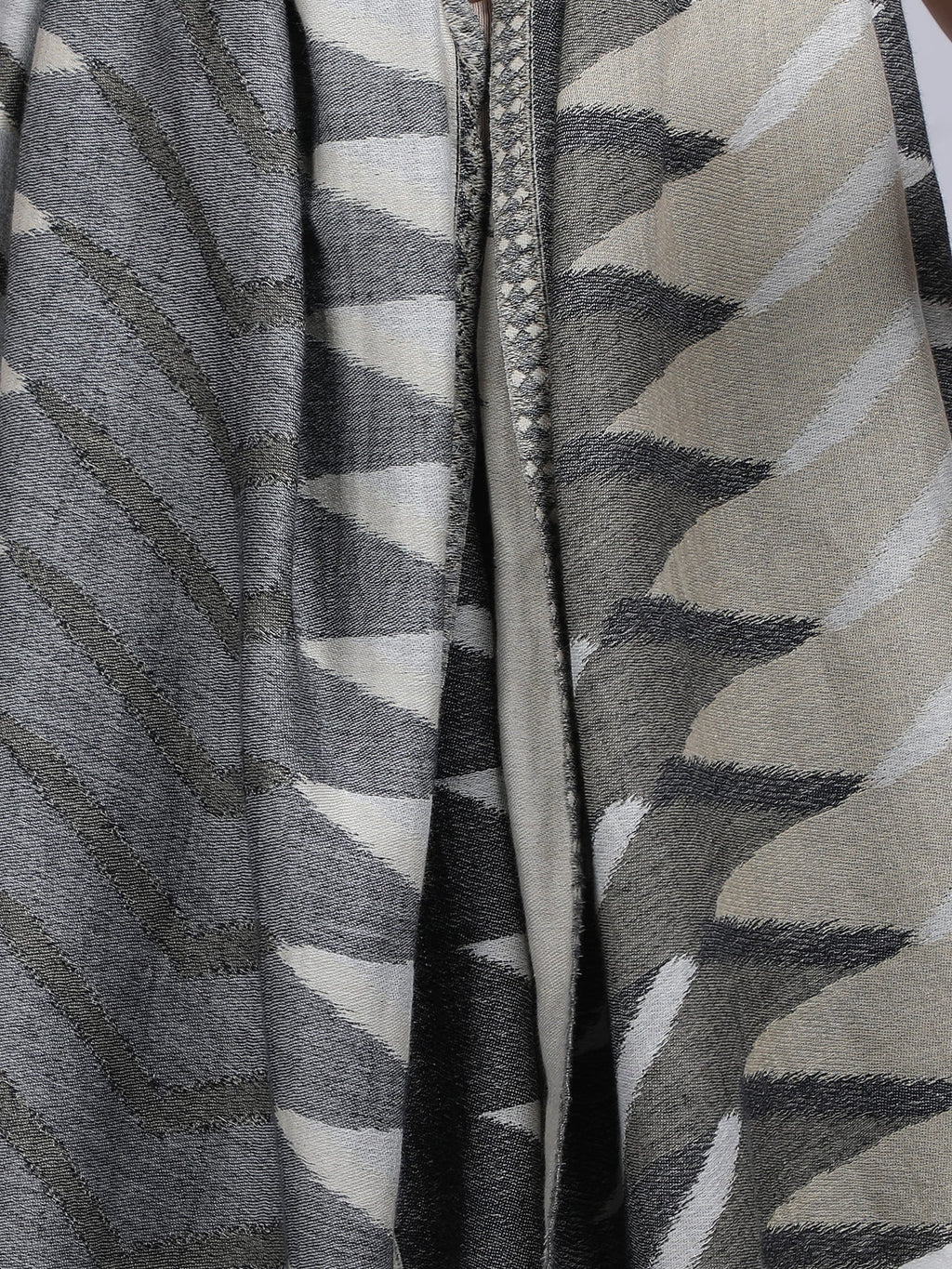 Plain Ikat Weave 100% Fine Wool Stole (Reversible) Stole - Ivory & Grey- 373