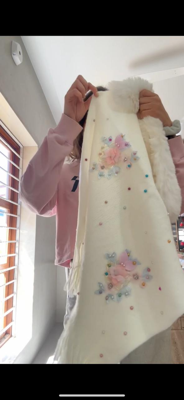 Beige Floral Embroidery Fur Collar Poncho - 154 (Free Size)