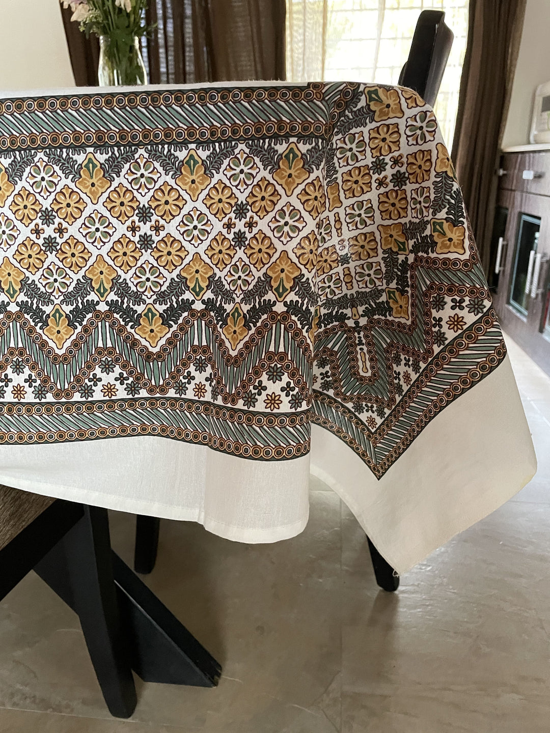 Jaipuri 6 Seater Cotton Table Cover - 8020