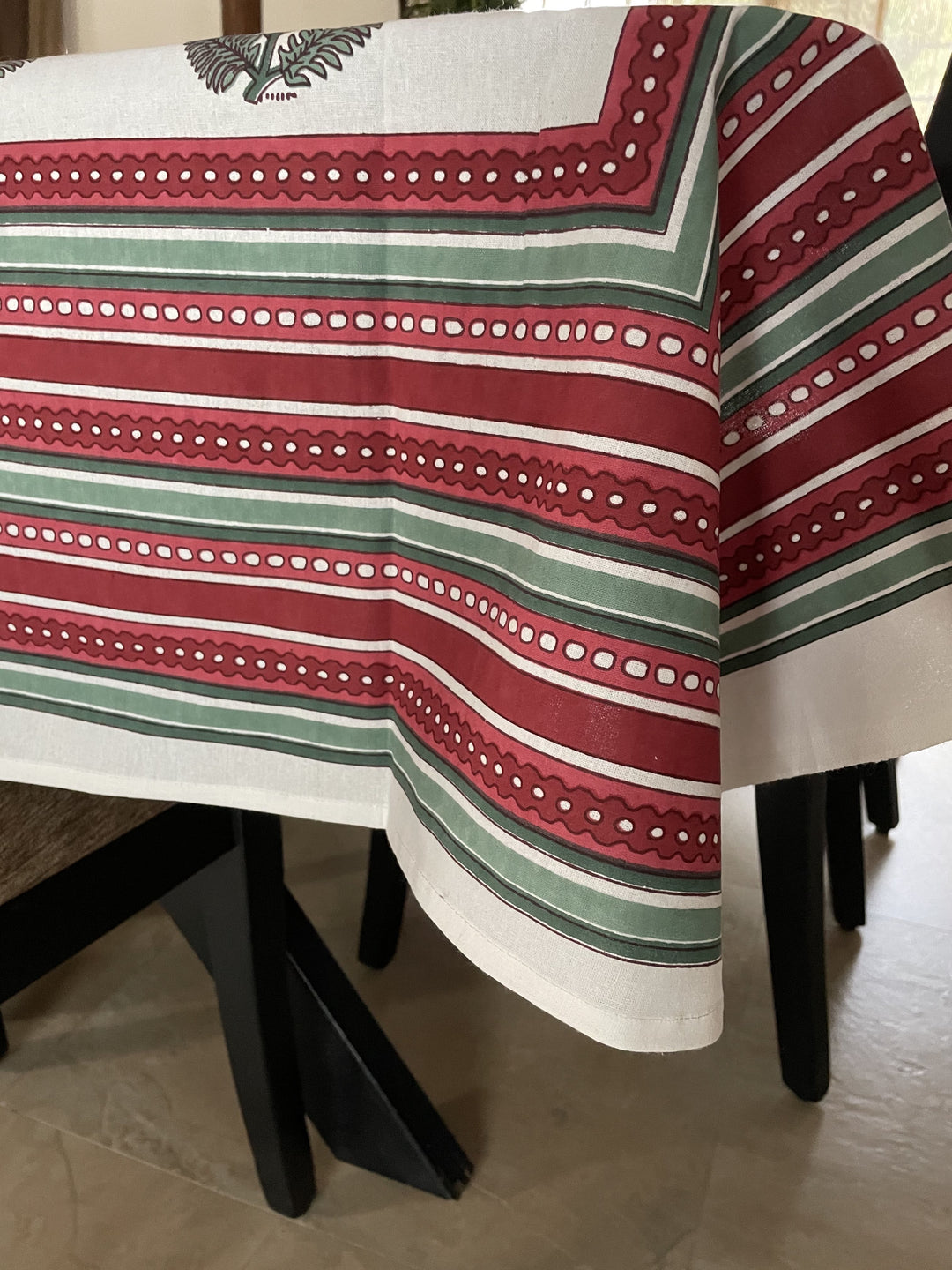 Jaipuri 6 Seater Cotton Table Cover - 8026