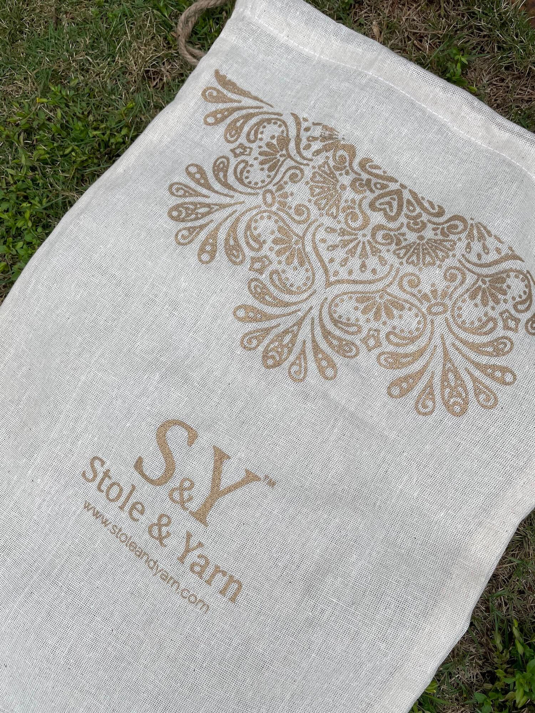 Ivory & Gold Gifting Bag